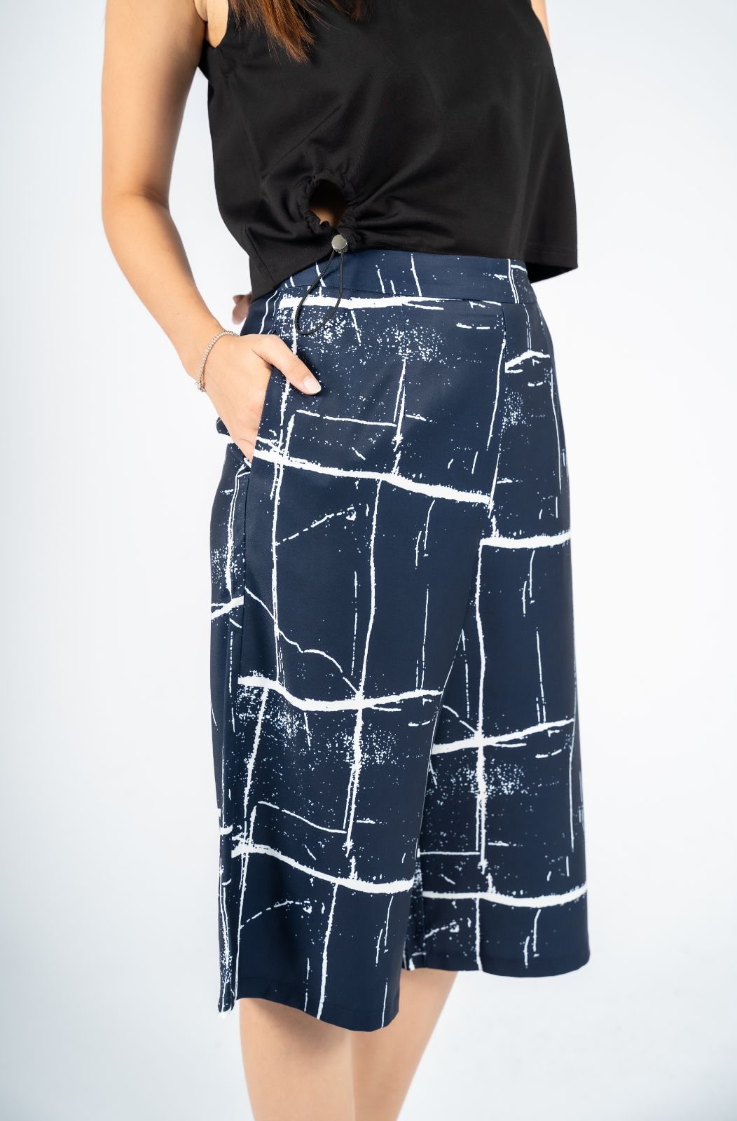 Aglaia Capri Pants